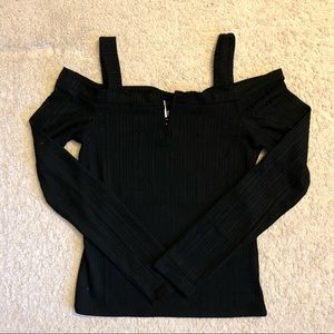 Black Aeropostale Off-the-Shoulder Shirt